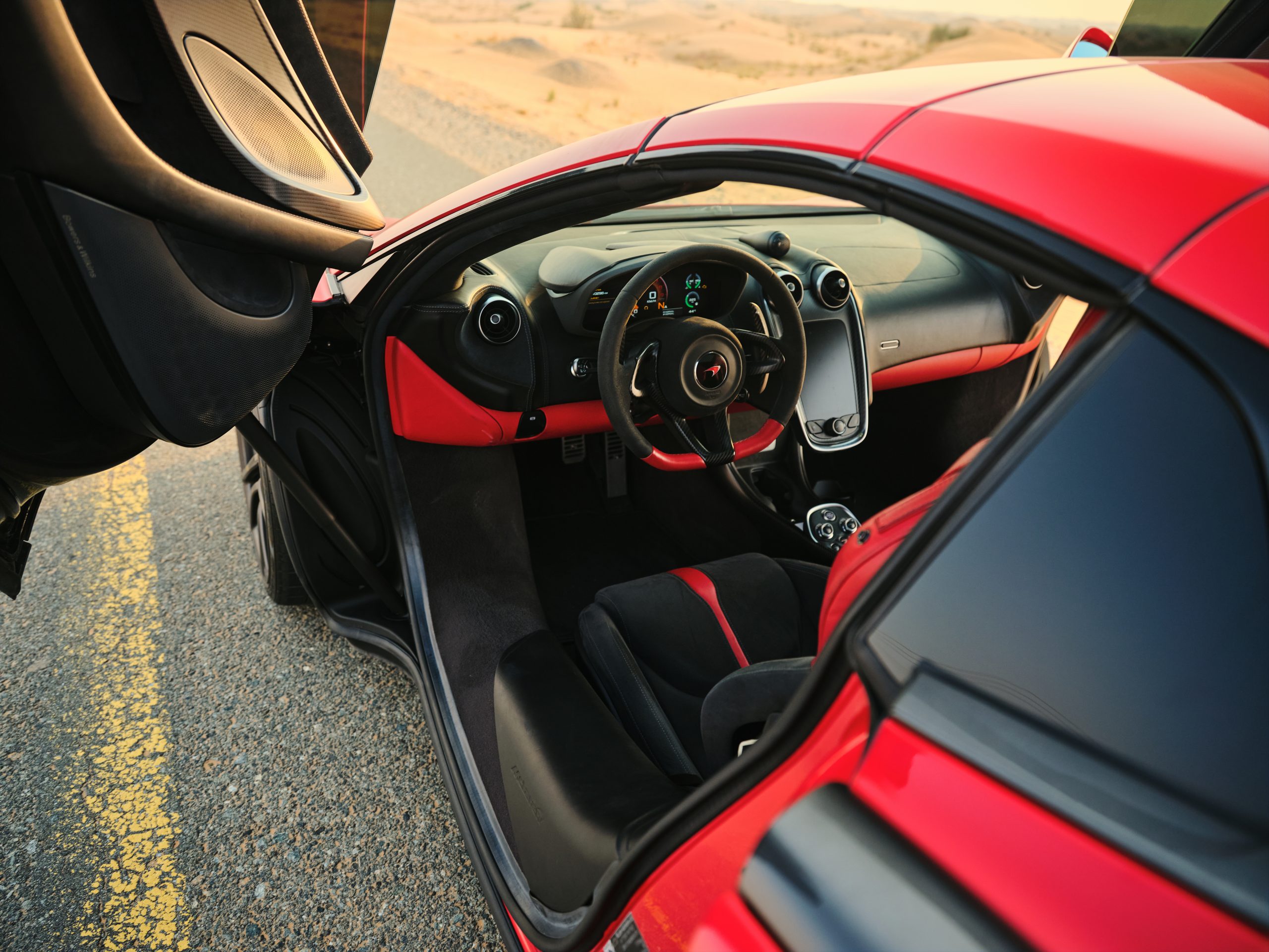 McLaren-570S-red-4