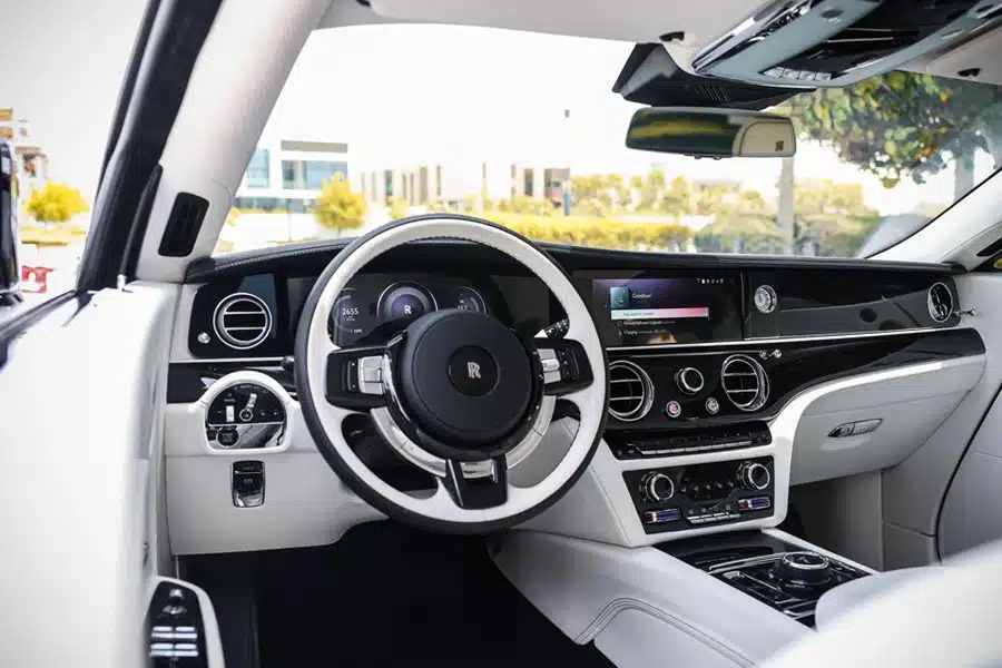 Rolls-Spectre_3.jpg