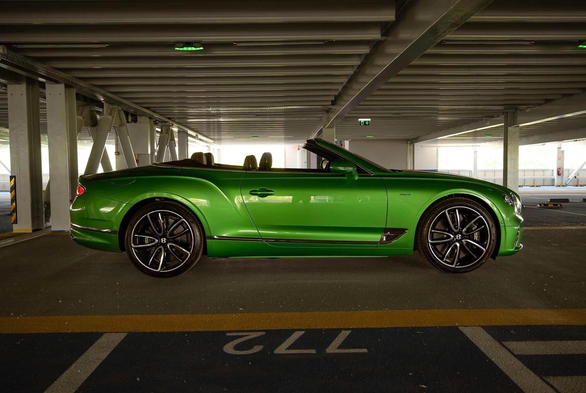 bentley-continental-gtc-green-2
