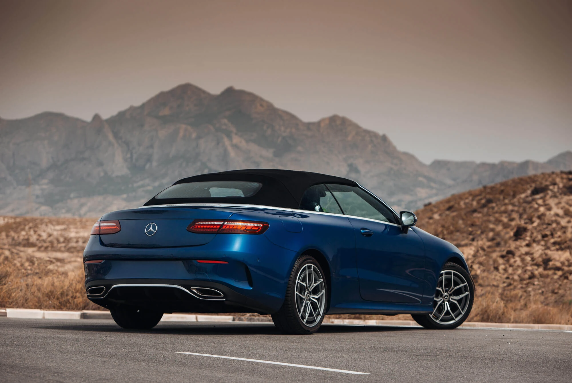 mercedes-benz-e-class-blue-5