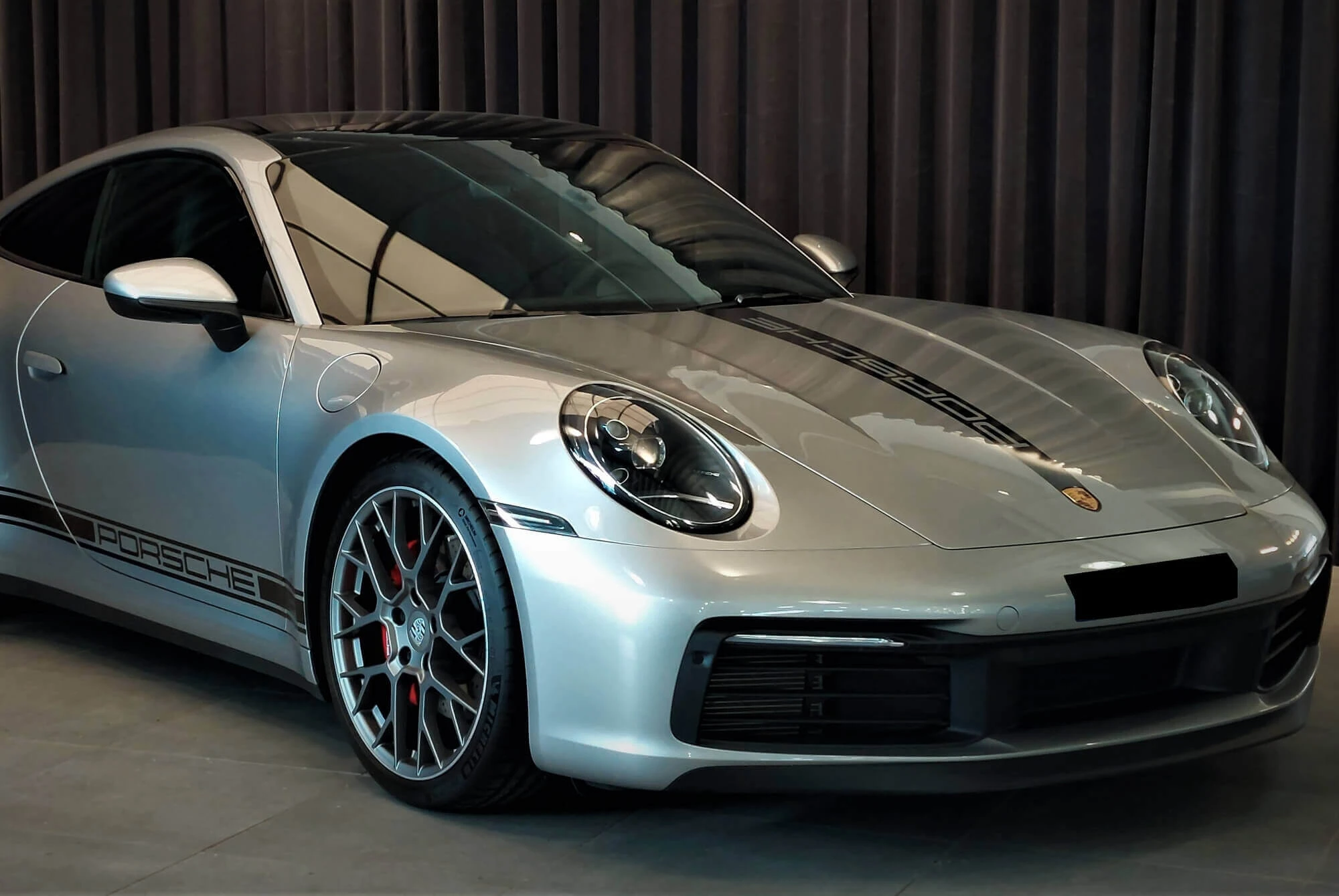 porsche-911-silver-1